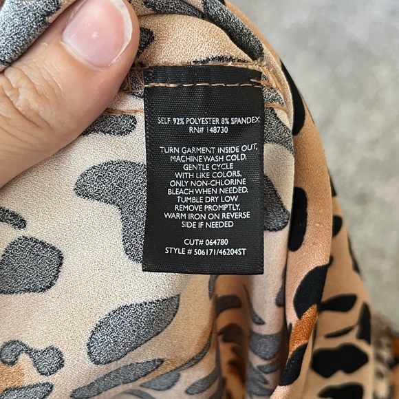 Beige by Eci Chetah Print Cropped Wide Leg Pants Women’s Size M - Picture 9 of 10